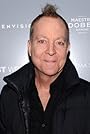 Fred Schneider's primary photo Fred Schneider's primary photo