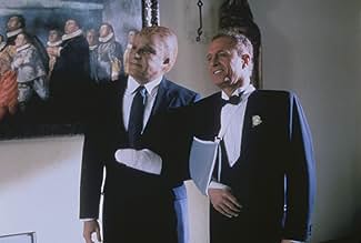 पोस्टर देखें