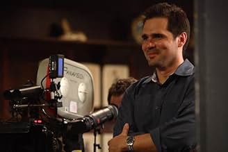 पोस्टर देखें