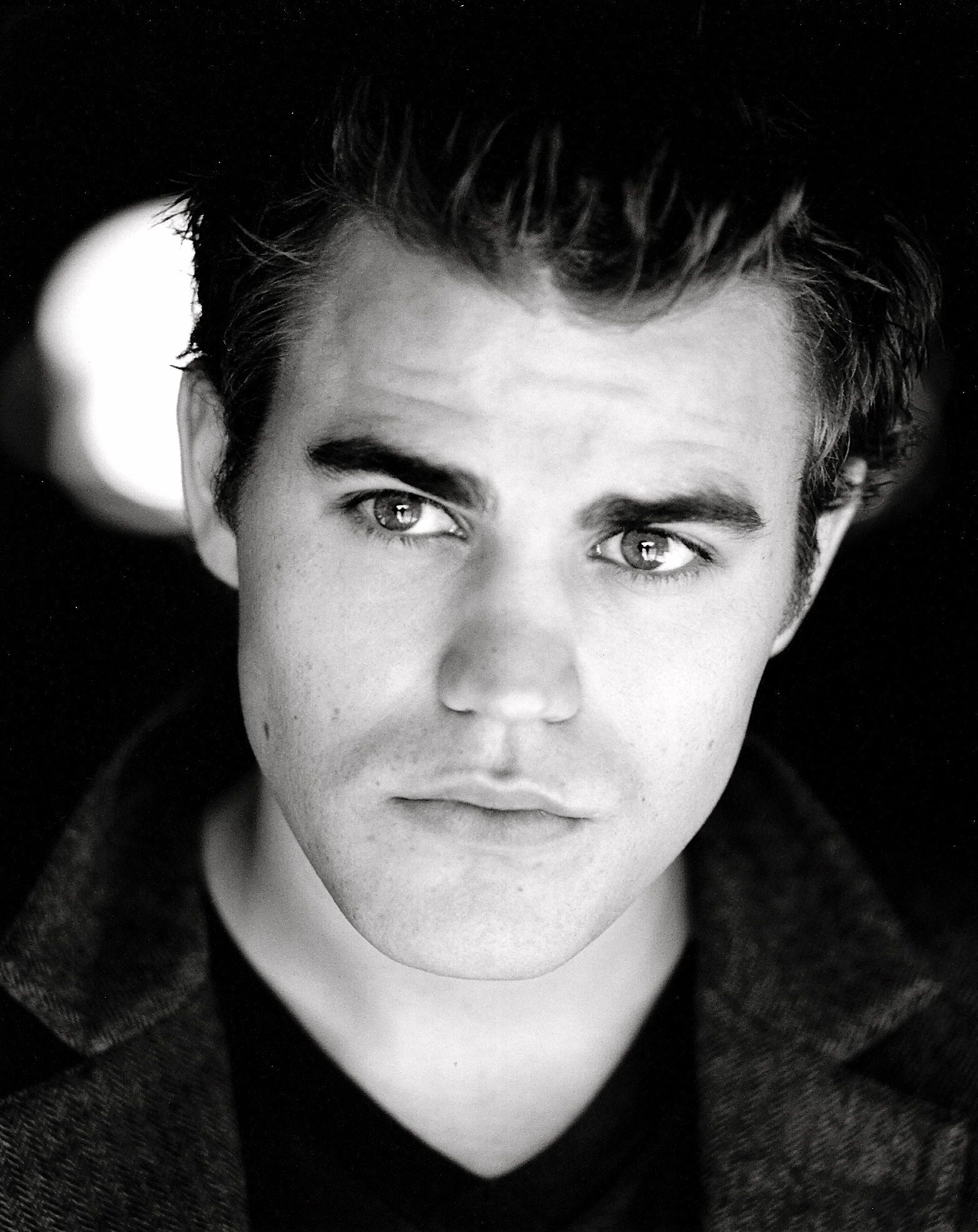Download Celebrity Paul Wesley Phone Wallpaper - Mobile Abyss