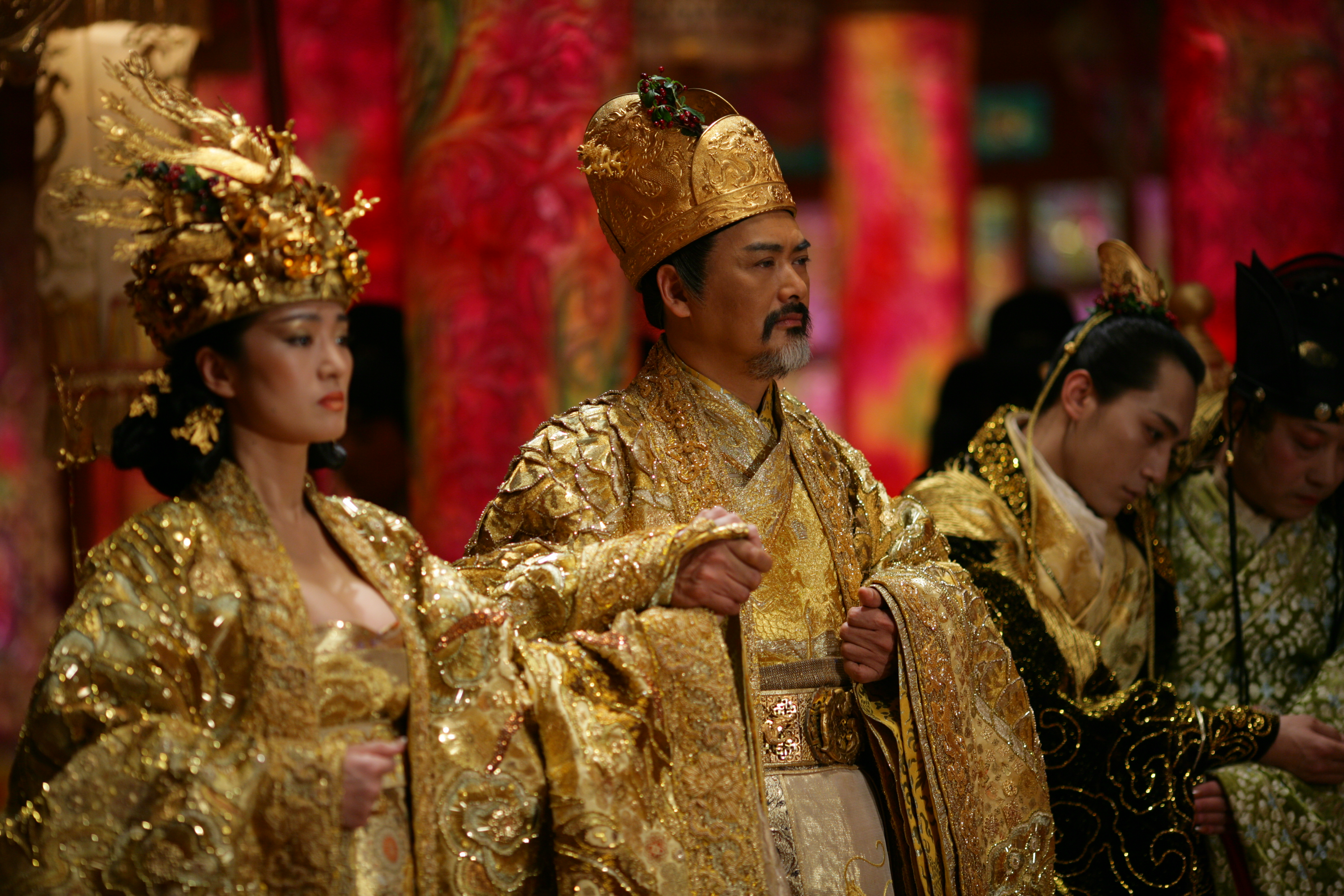 чжан имоу проклятие золотого цветка. проклятие золотого. проклятие золотого. гун ли 2006. проклятие золотого цветка 2006.