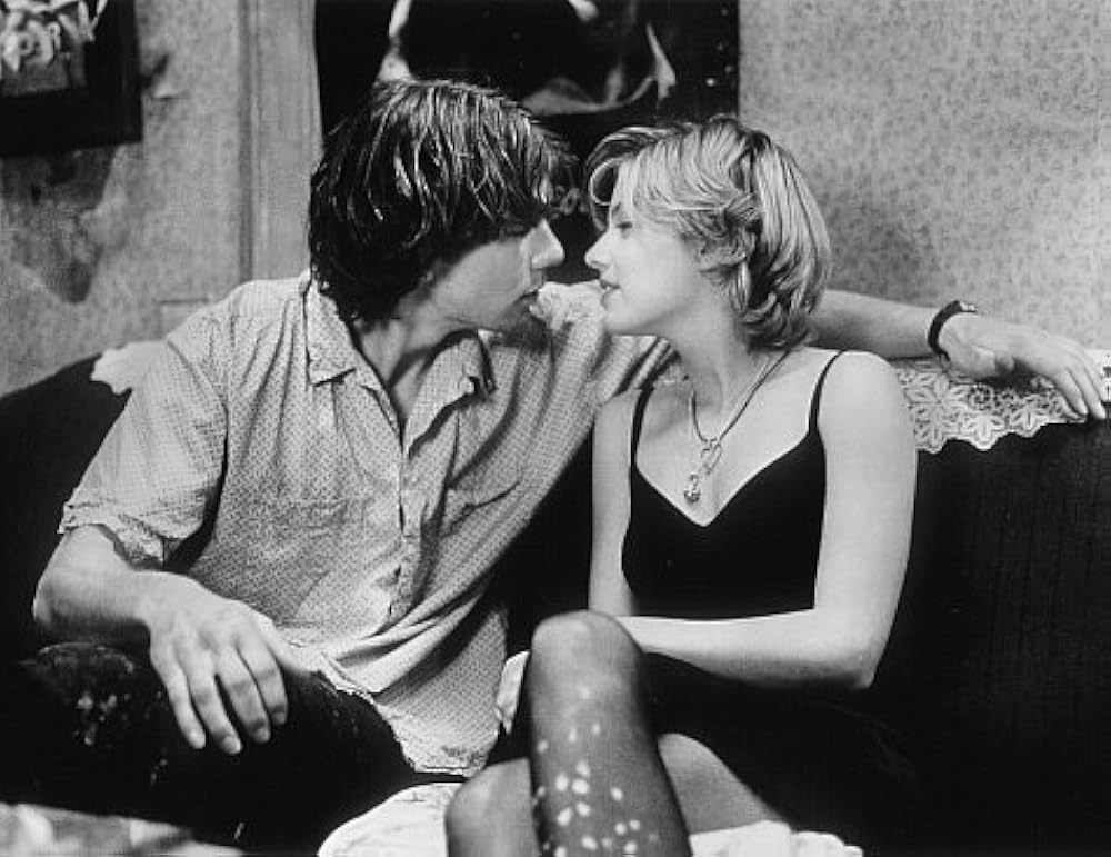 Joe's Apartment (1996)