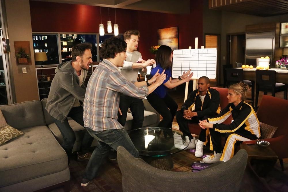 Damon Wayans Jr., Nick Zano, Adam Pally, Seth Morris, Casey Wilson, and Eliza Coupe in Happy Endings (2011)