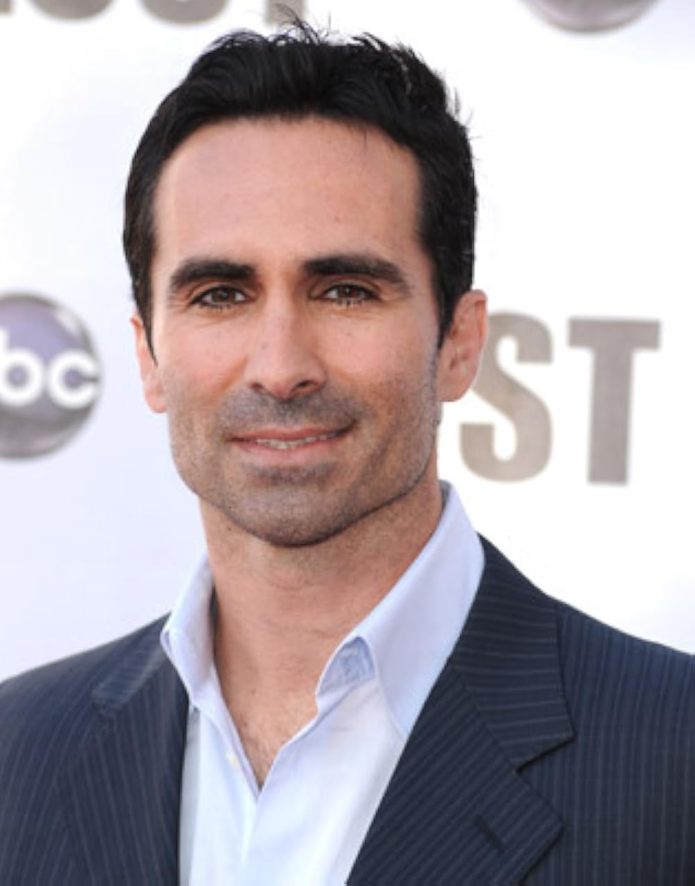 Nestor Carbonell