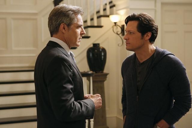 Films Et Séries Tv Avec Henry Czerny Henry Czerny