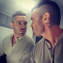 पोस्टर देखें