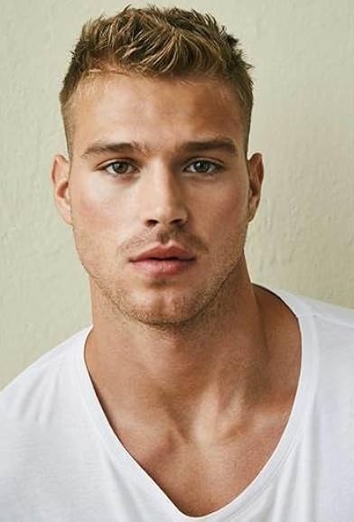 Primary photo for Matthew Noszka Primary photo for Matthew Noszka