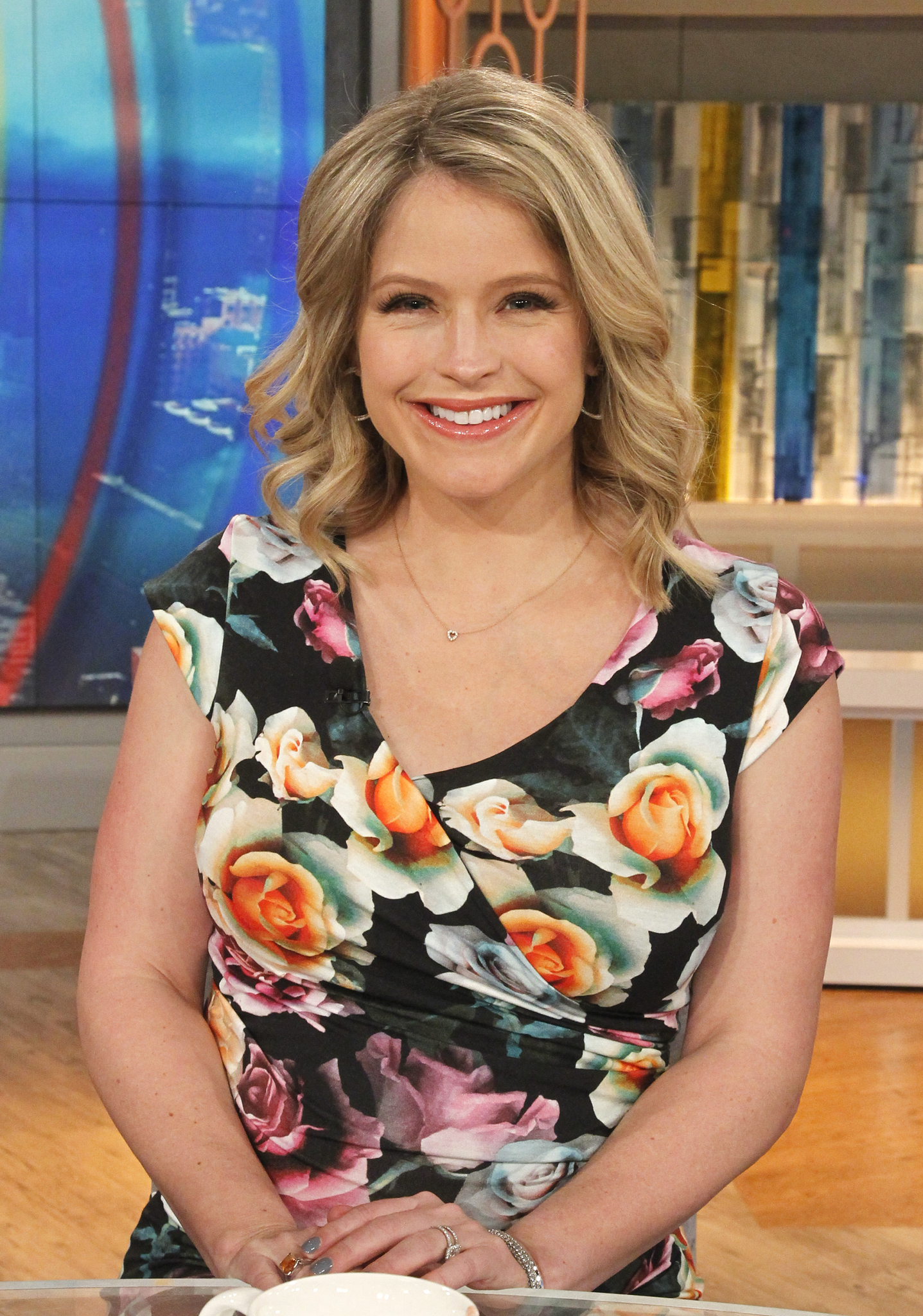 sara-haines-age-wiki-biography-trivia-and-photos-filmifeed