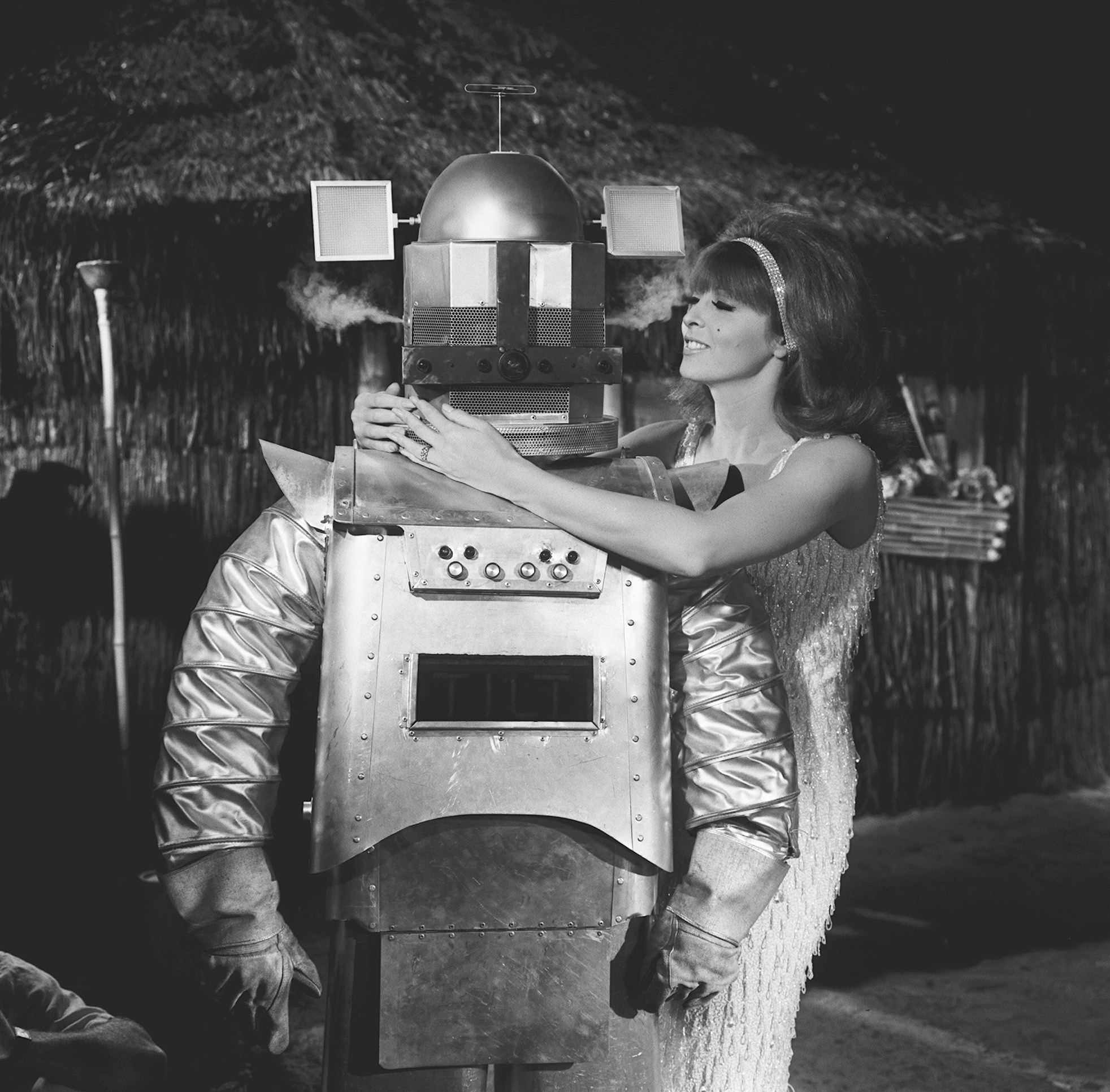 Tina Louise and Robert D'Arcy in Gilligan's Island (1964)