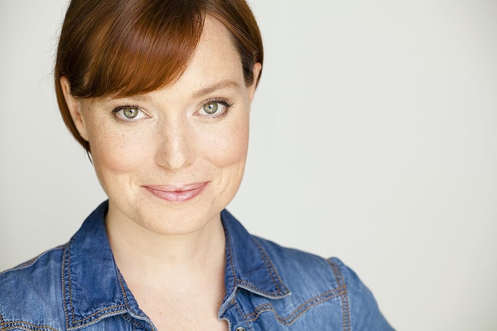 Samantha Sloyan Samantha Sloyan