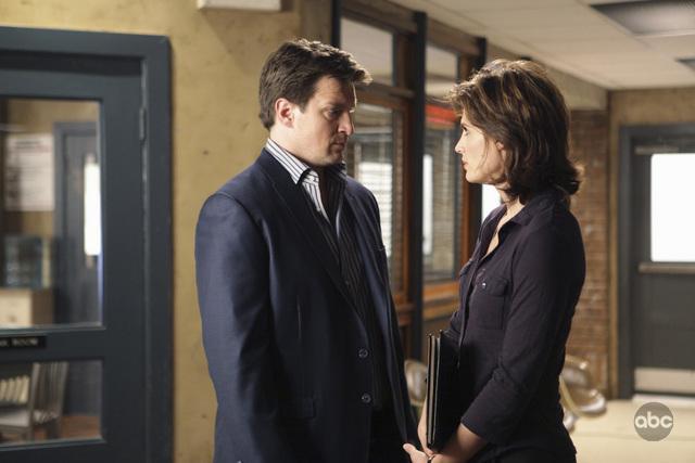 Nathan Fillion and Stana Katic in Castle (2009)