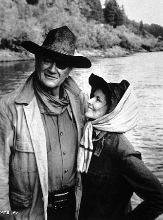 722-1010 Katharine Hepburn and John Wayne in "Roster Cogburn" 1975 Universal MPTV