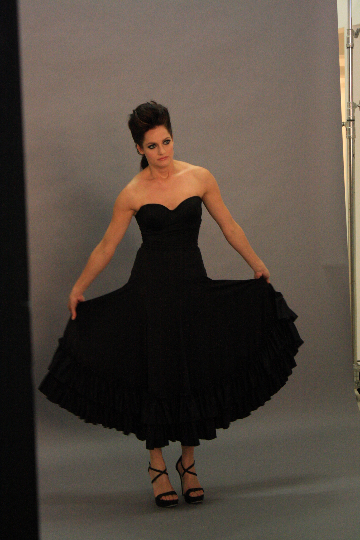 Breaking Amish (2012)