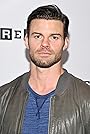 Daniel Gillies's primary photo Daniel Gillies's primary photo
