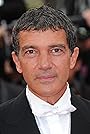 Antonio Banderas's primary photo Antonio Banderas's primary photo