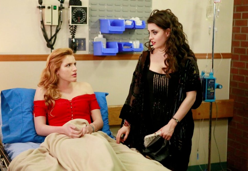 Still of Bella Thorne and Daniela Bobadilla in Perfect High