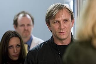 पोस्टर देखें