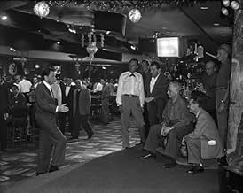 पोस्टर देखें