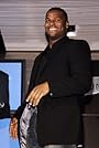 Osi Umenyiora's primary photo Osi Umenyiora's primary photo