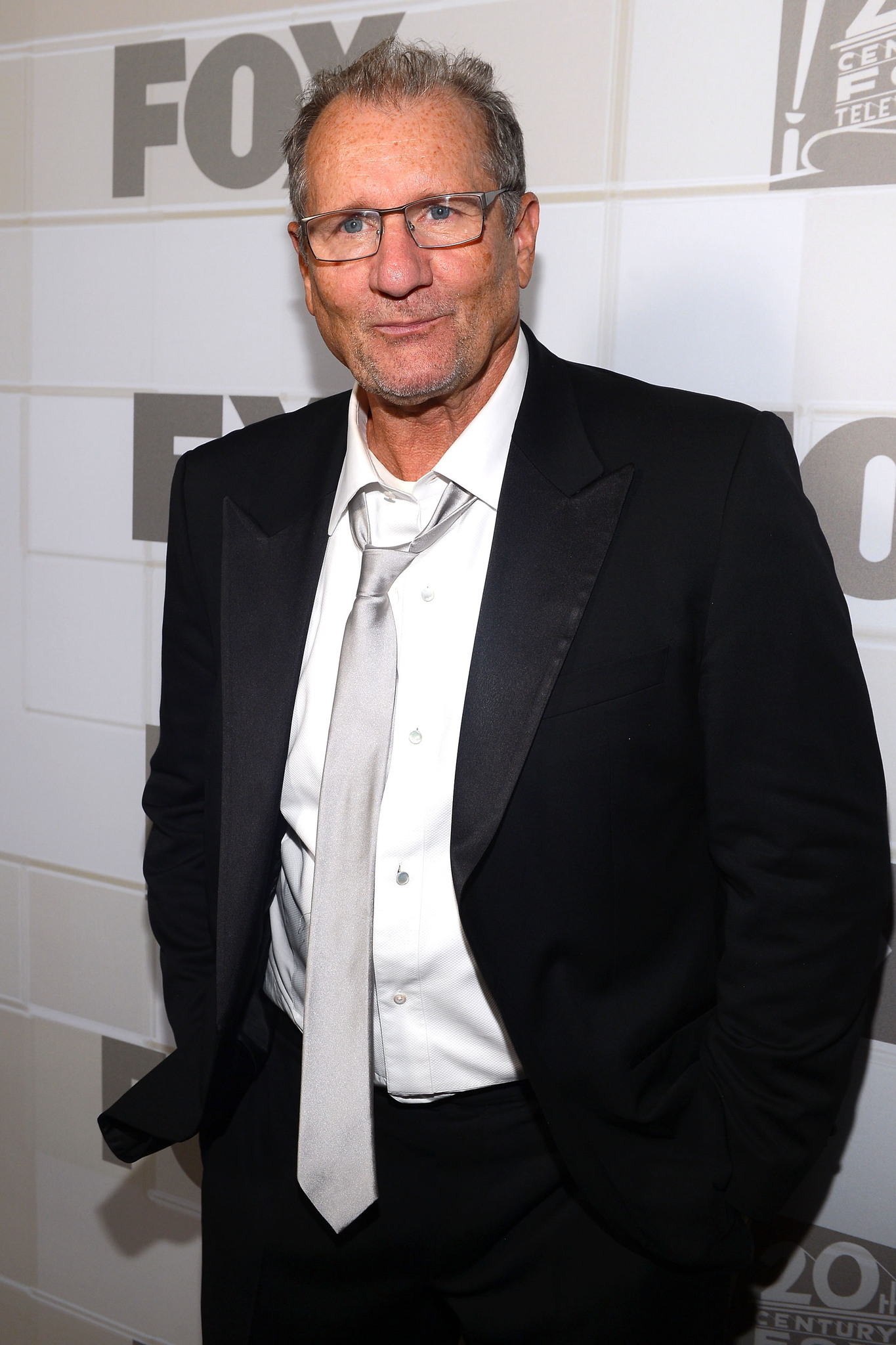 Ed O'Neill at an event for The 64th Primetime Emmy Awards (2012)