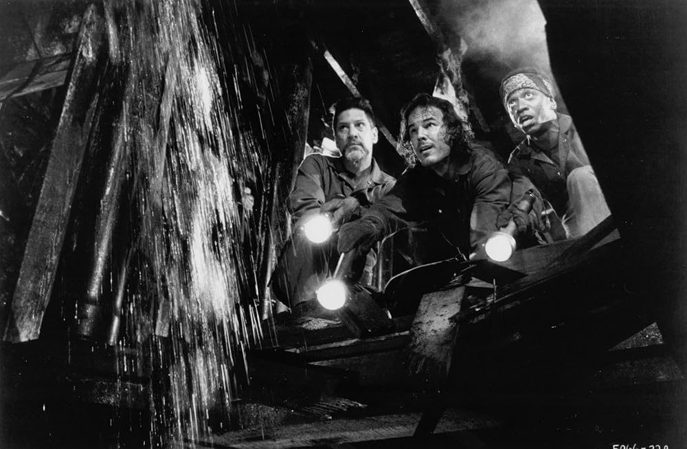 Graveyard Shift (1990)