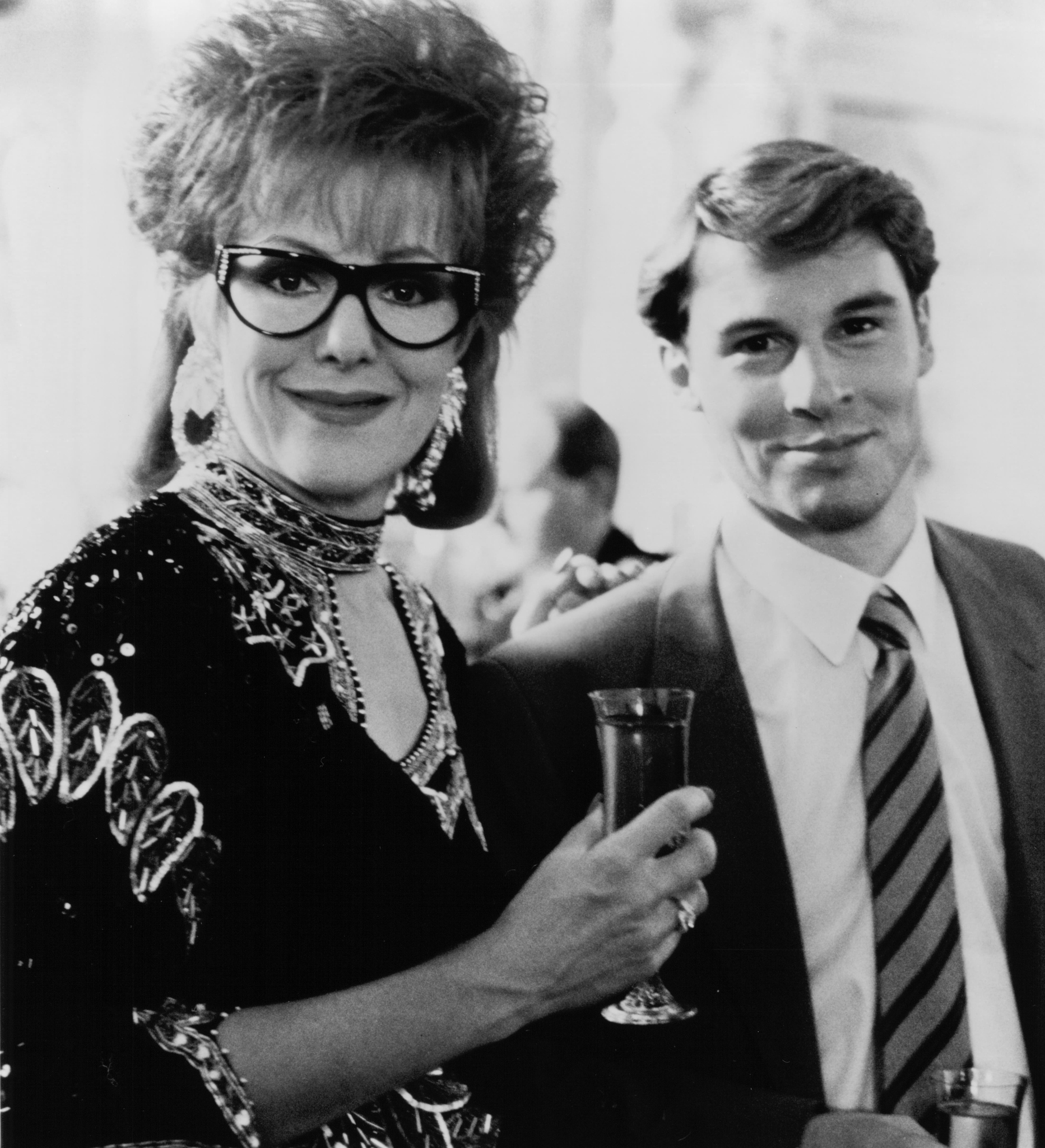 Lynn Redgrave and Jesse Birdsall in Getting It Right (1989)