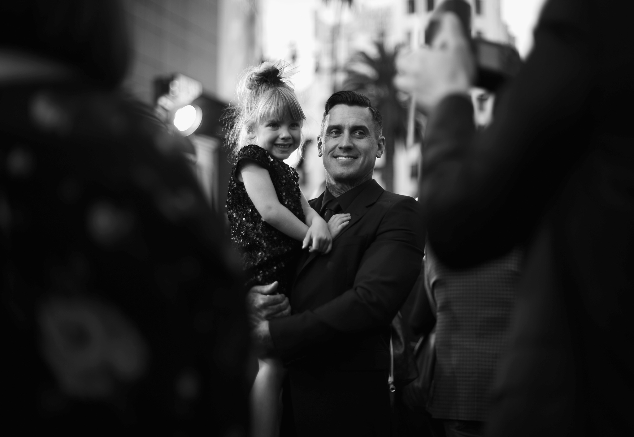 Carey Hart and Willow Sage Hart at an event for Alice Through the Looking Glass (2016)