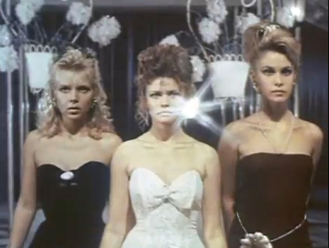 Meryem Uzerli porno erotika Yalangoch rus teleboshlovchilarining soxta suratlari