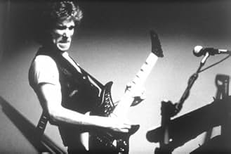 पोस्टर देखें