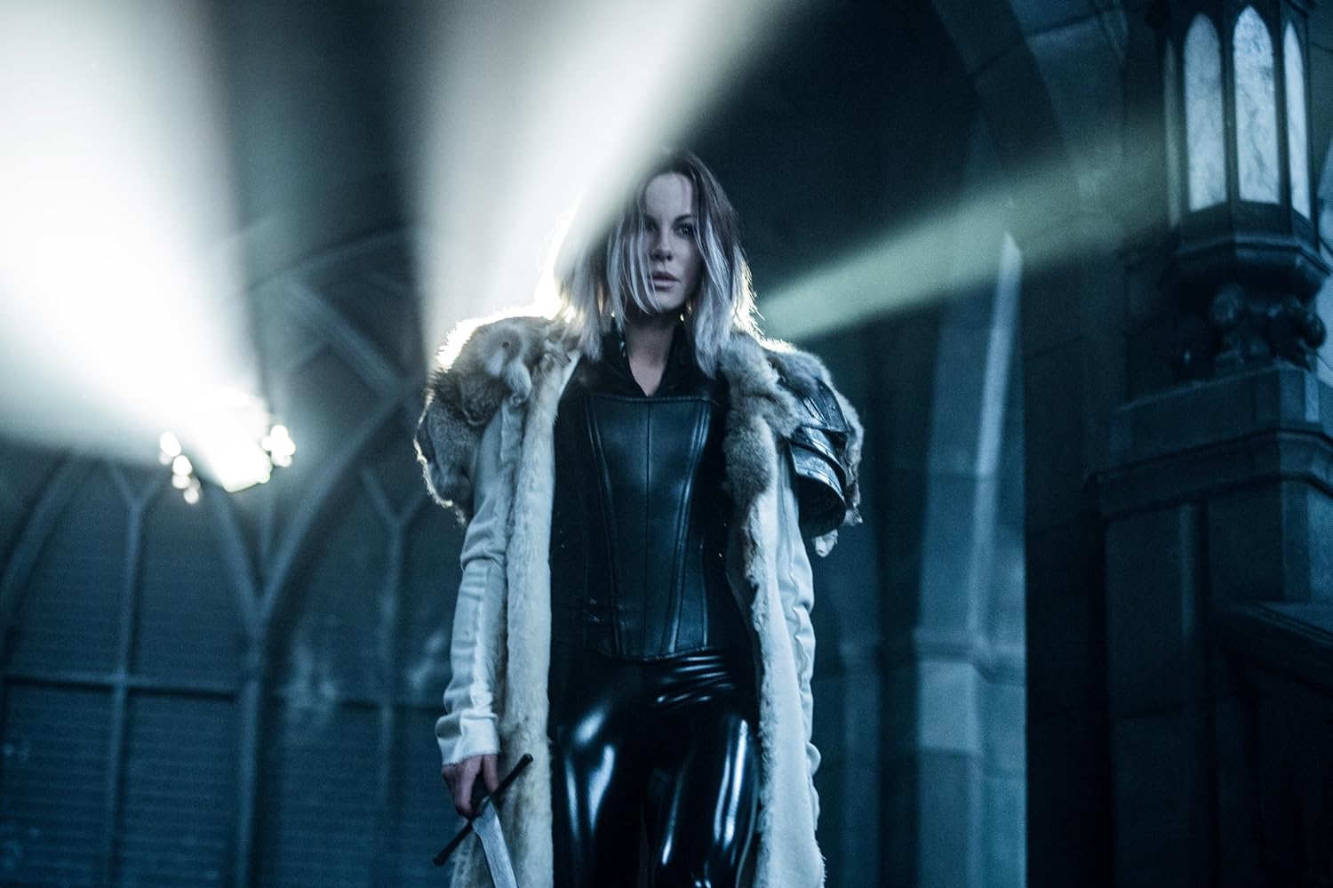 Underworld: Blood Wars (2016)