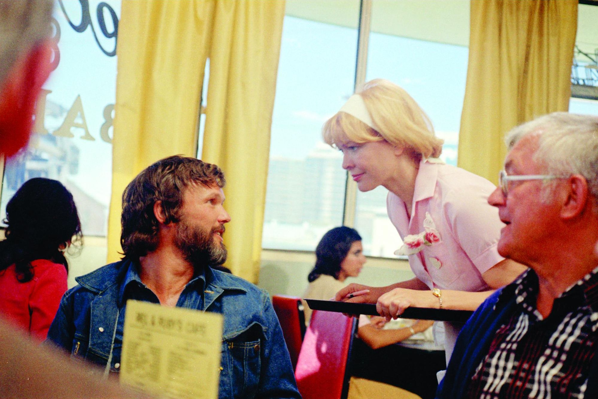 Ellen Burstyn and Kris Kristofferson in Alice Doesn't Live Here Anymore (1974)