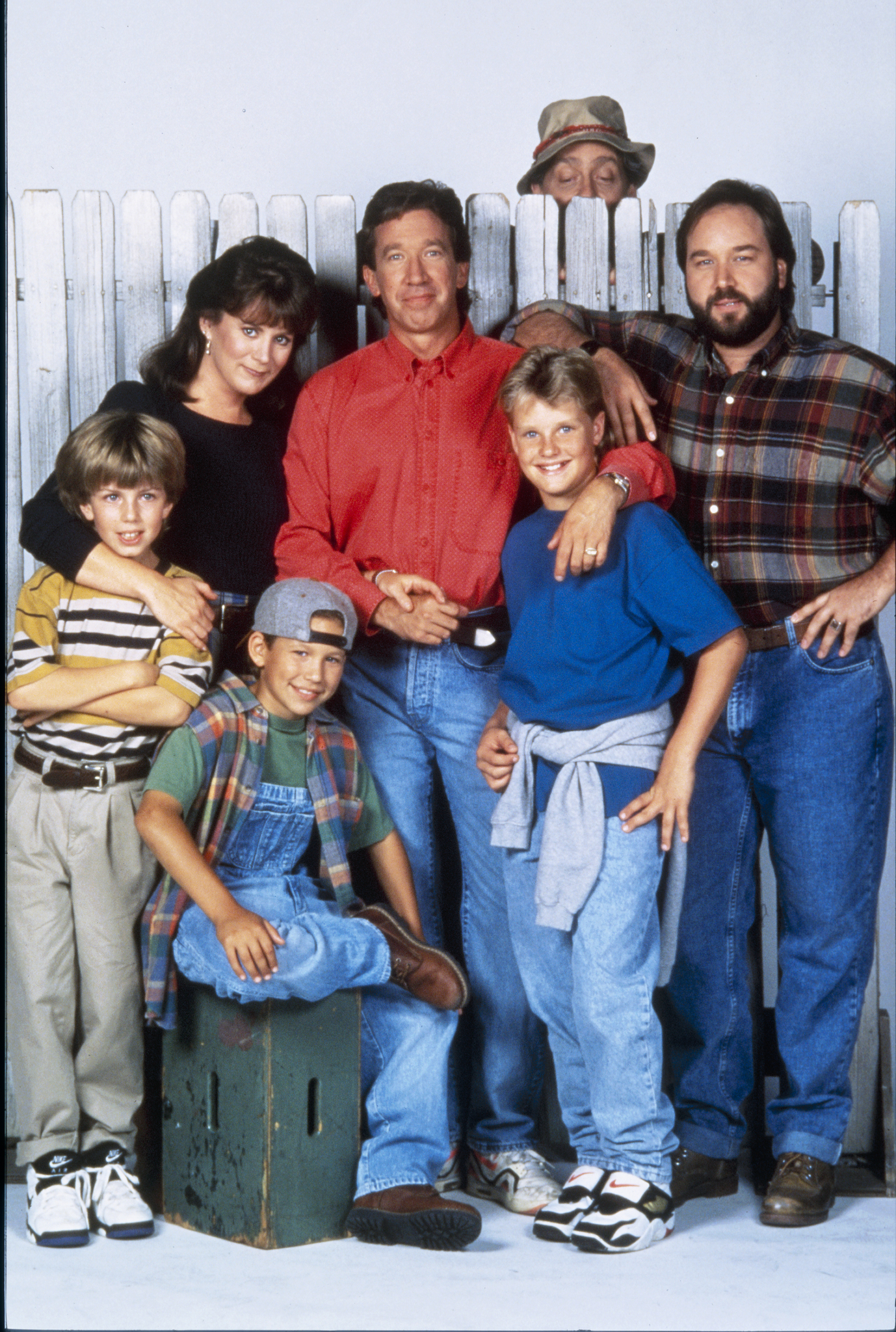 Tim Allen, Jonathan Taylor Thomas, Patricia Richardson, Zachery Ty Bryan, Earl Hindman, Richard Karn, and Taran Noah Smith in Home Improvement (1991)