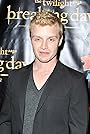 Noel Fisher's primary photo Noel Fisher's primary photo