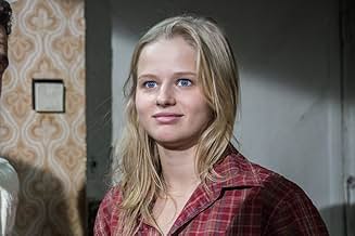 Yalangoch rossiyalik mashhur Kseniya Sobchakning porno suratlari Yalangoch Apina porno surat