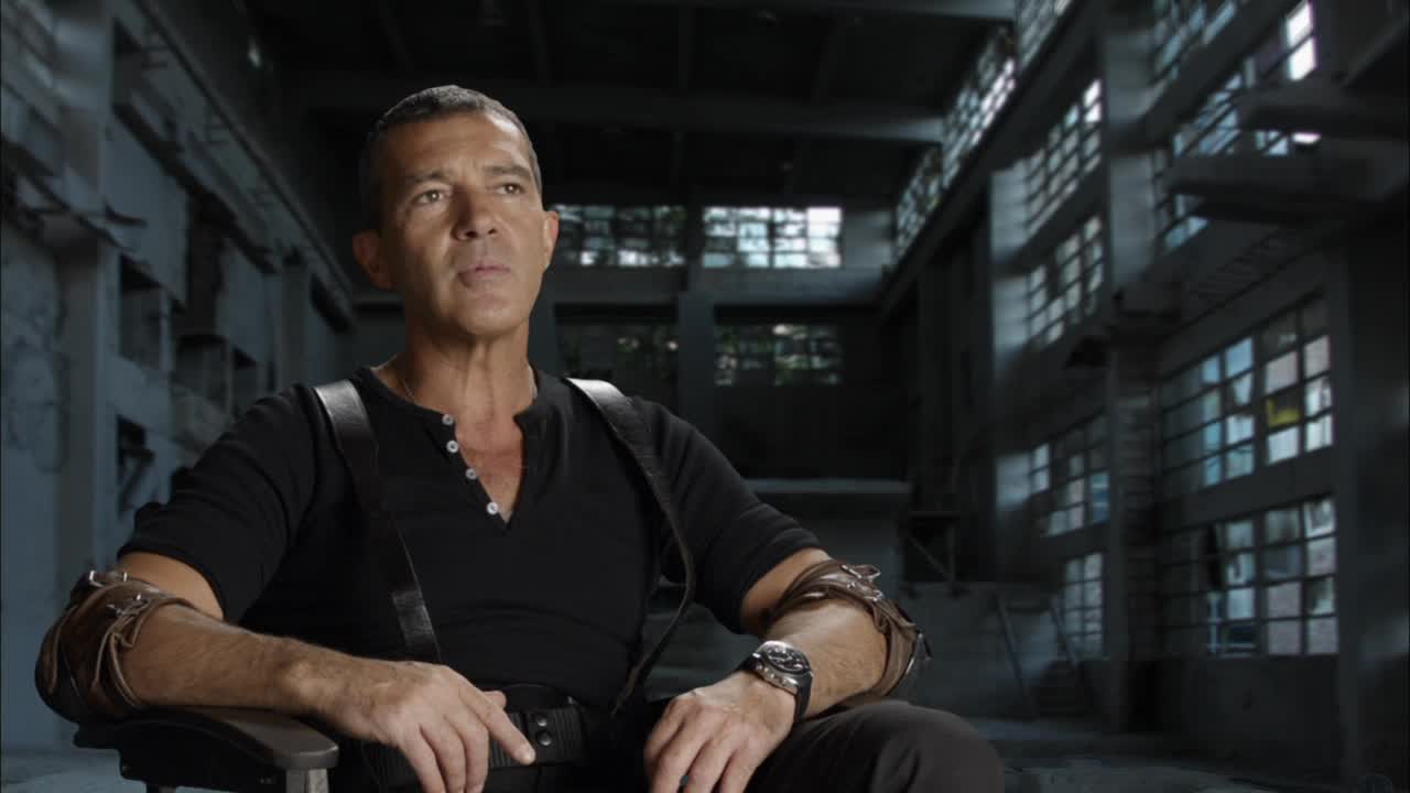 джейсон стэтхэм неудержимые 1. неудержимые 1 в качестве. сталлоне неудержимые 1. уэсли снайпс неудержимые 3. неудержимые 1 в качестве.