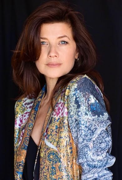 Primary photo for Daphne Zuniga Primary photo for Daphne Zuniga