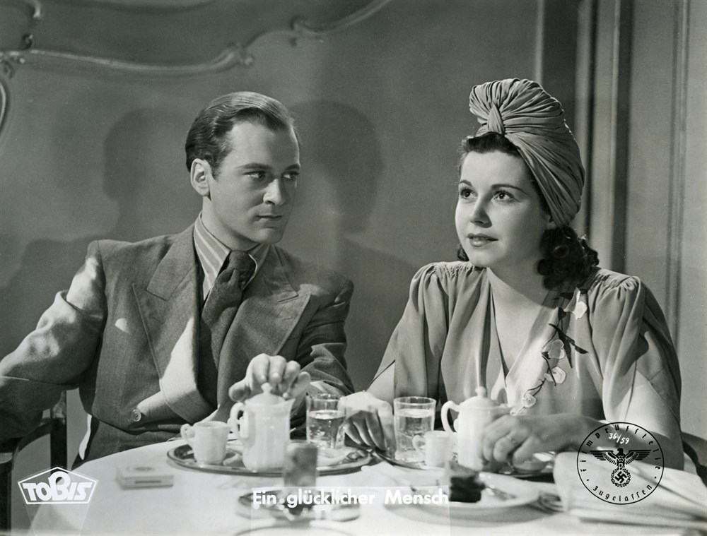 Curd Jürgens and Maria Landrock in Ein glücklicher Mensch (1943)