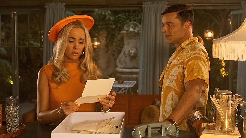 Ricky Martin and Kristen Wiig in Maxine Takes a Step (2024)