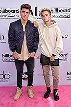 पोस्टर देखें