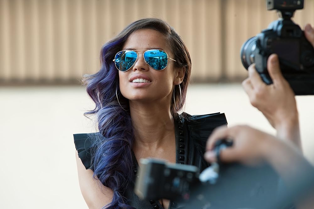 Beyond the Lights (2014)