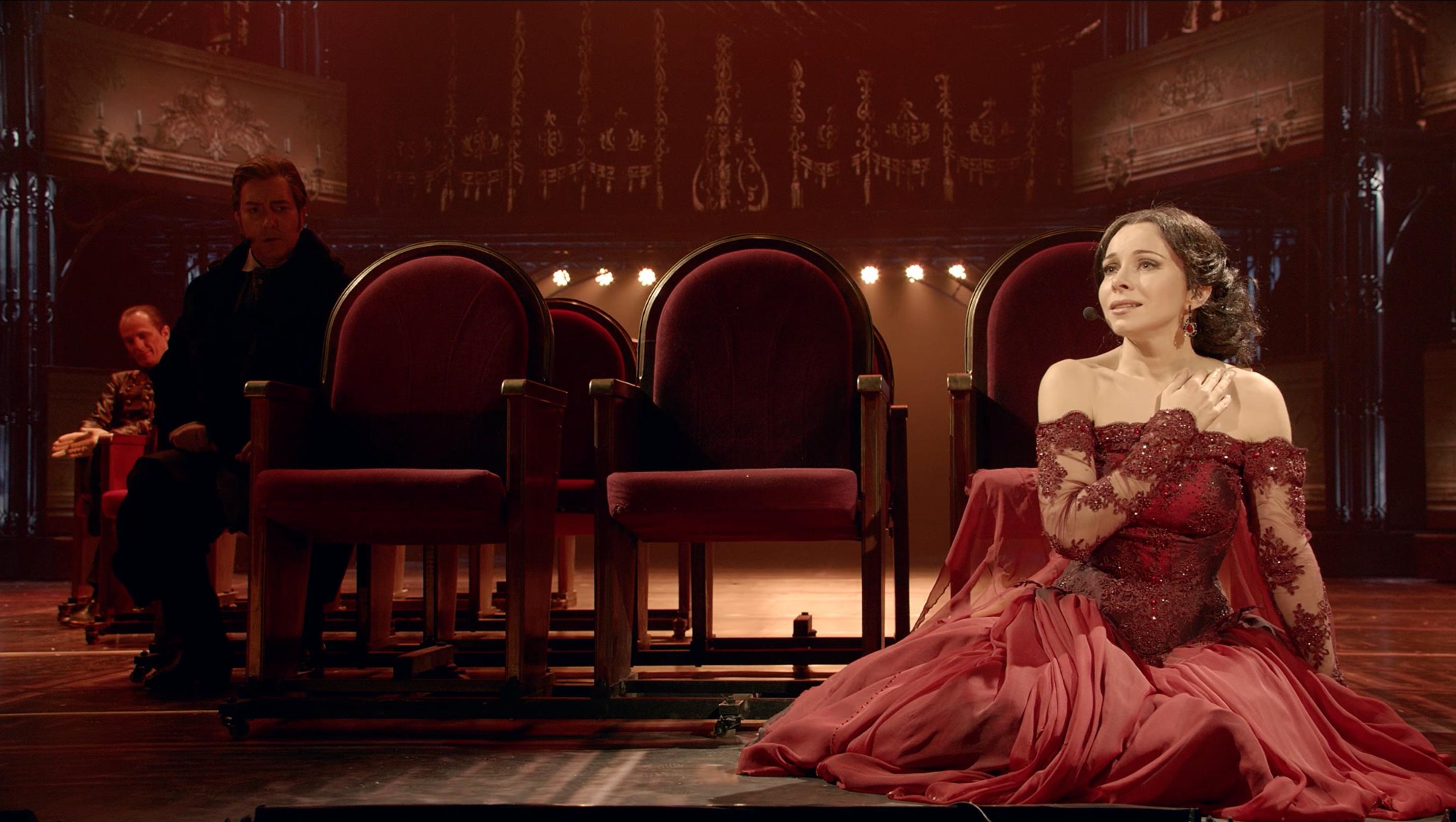 Yalangoch ayollar raqsga tushgan videoni tomosha qiling Elektroseks qurilmasi