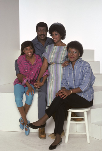 Marla Gibbs, Regina King, Alaina Reed-Hall, and Hal Williams in 227 (1985)