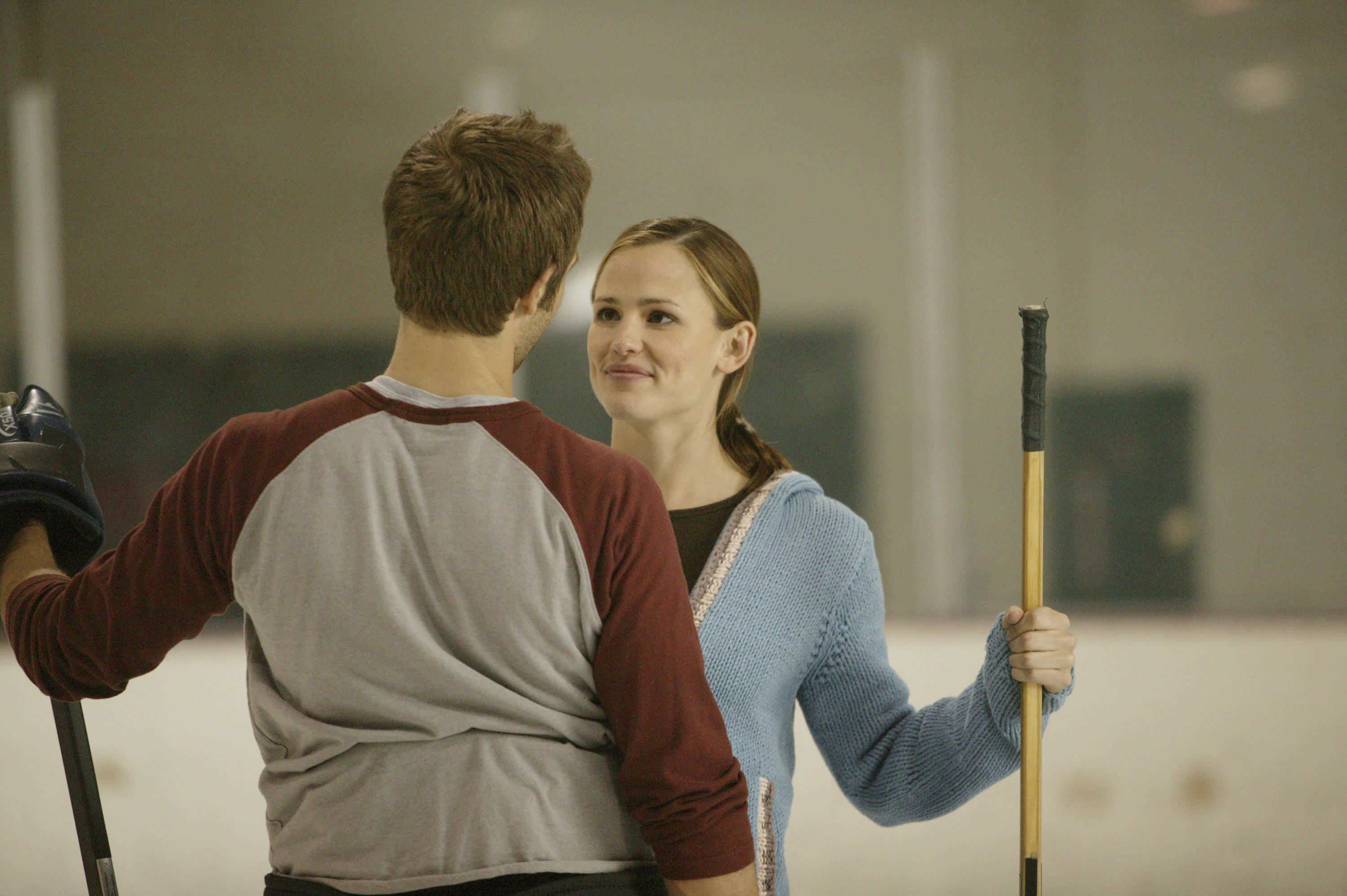 Jennifer Garner and Michael Vartan in Alias (2001)