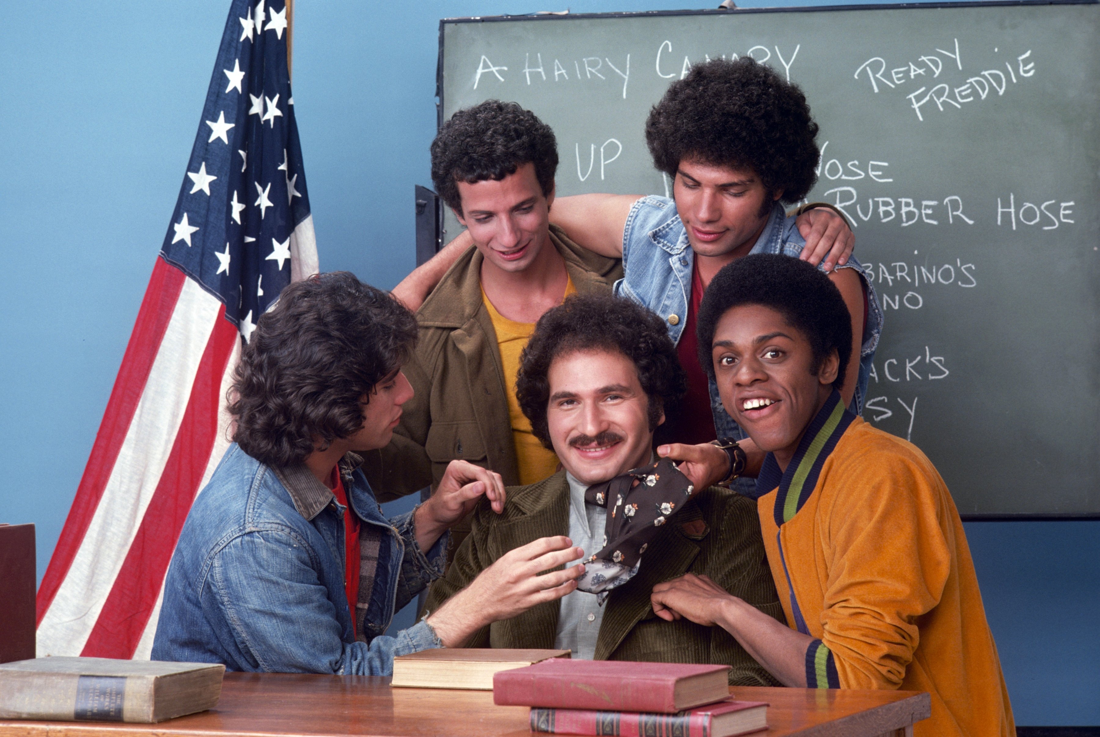 John Travolta, Robert Hegyes, Lawrence Hilton-Jacobs, Gabe Kaplan, and Ron Palillo in Welcome Back, Kotter (1975)