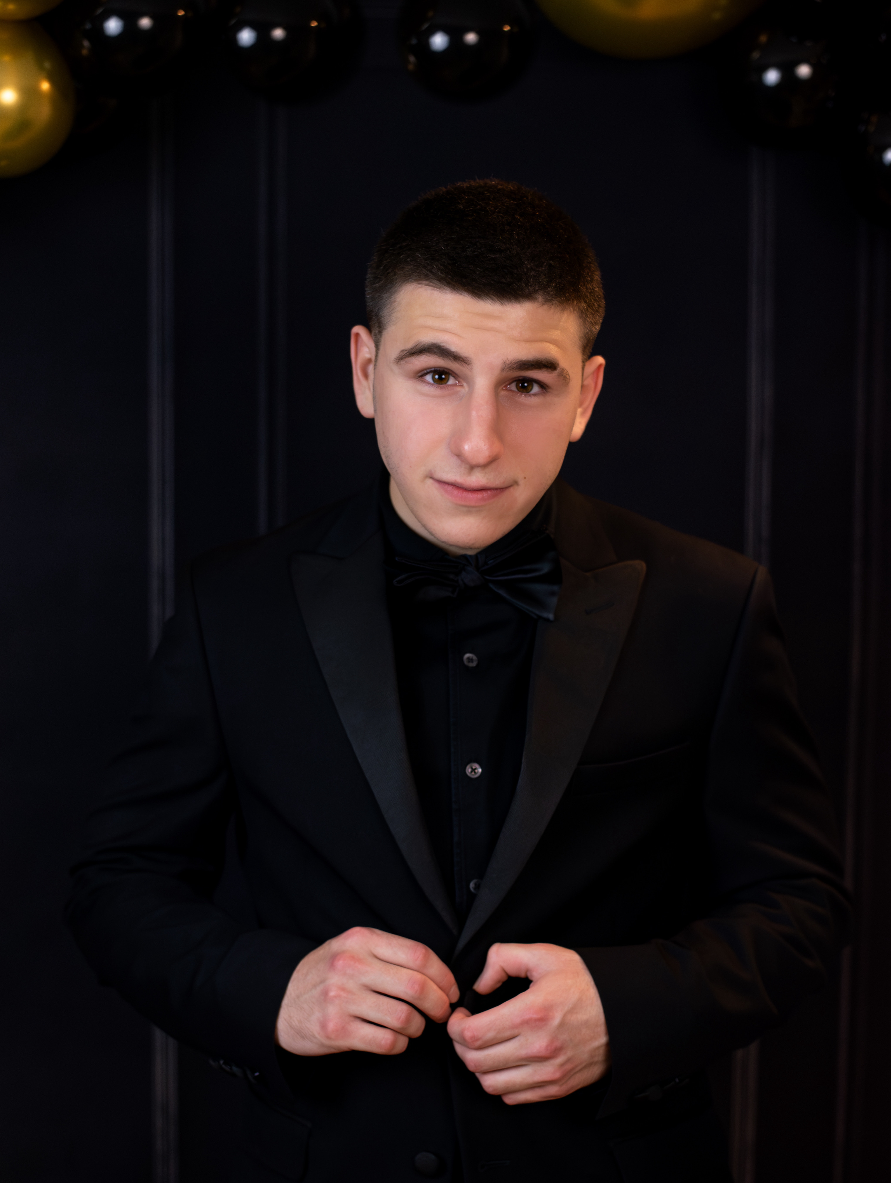 BDSM mushuk porno videosida sharni shishirmoqda Anal gey xoroz