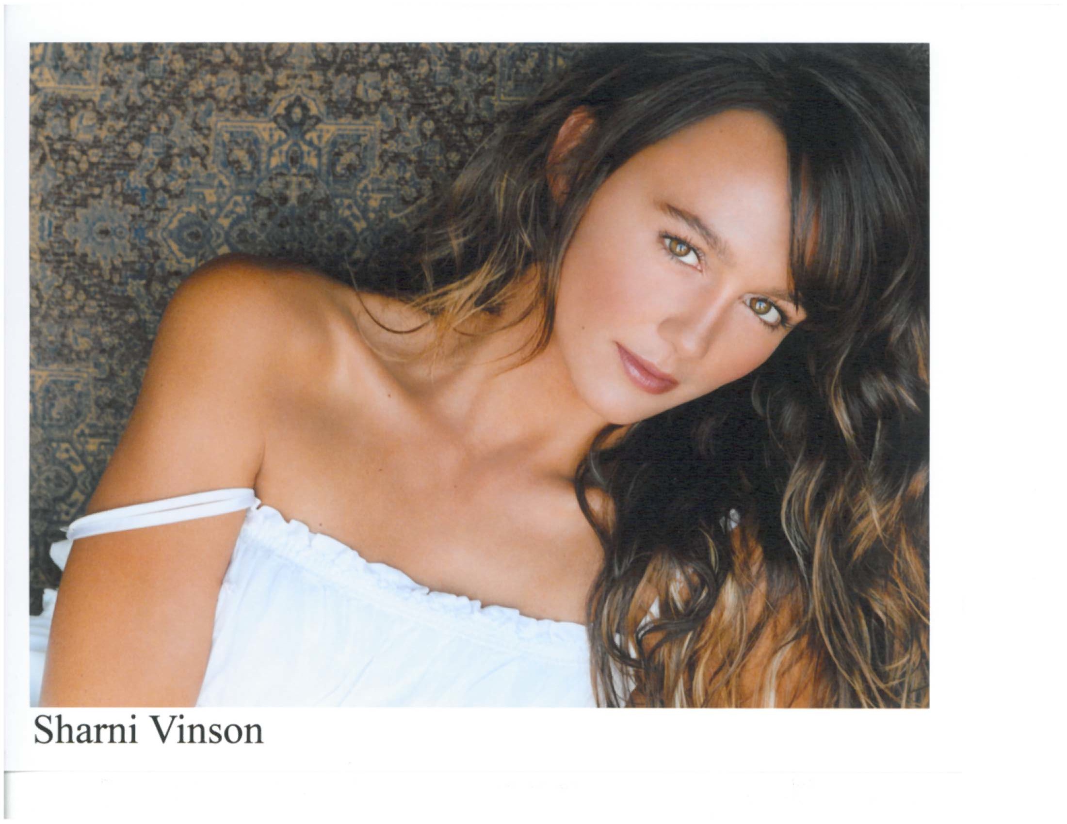 Yalangoch Sharni Vinson