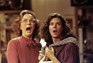 पोस्टर देखें