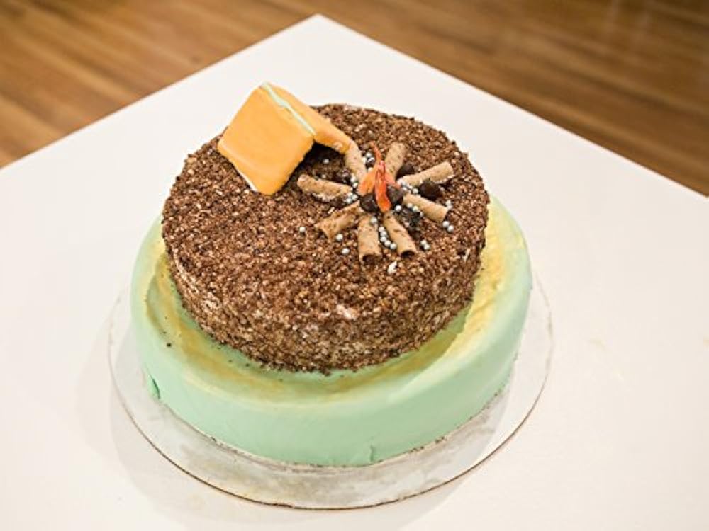 Cake break. Broken cake. break cake off.