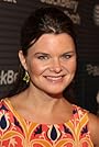 Heather Tom's primary photo Heather Tom's primary photo