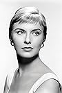 Joanne Woodward's primary photo Joanne Woodward's primary photo